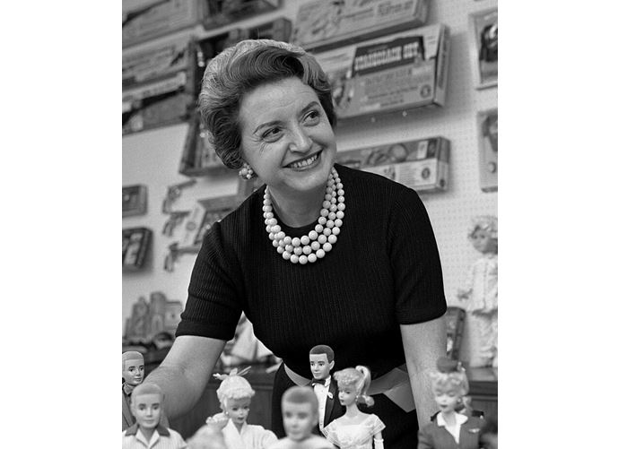 Ruth Handlerová chtěla zaplnit díru na trhu s panenkami.