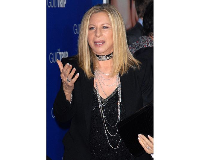„Co mi to ti právníci poradili,“ zoufá si Barbra Streisendová…