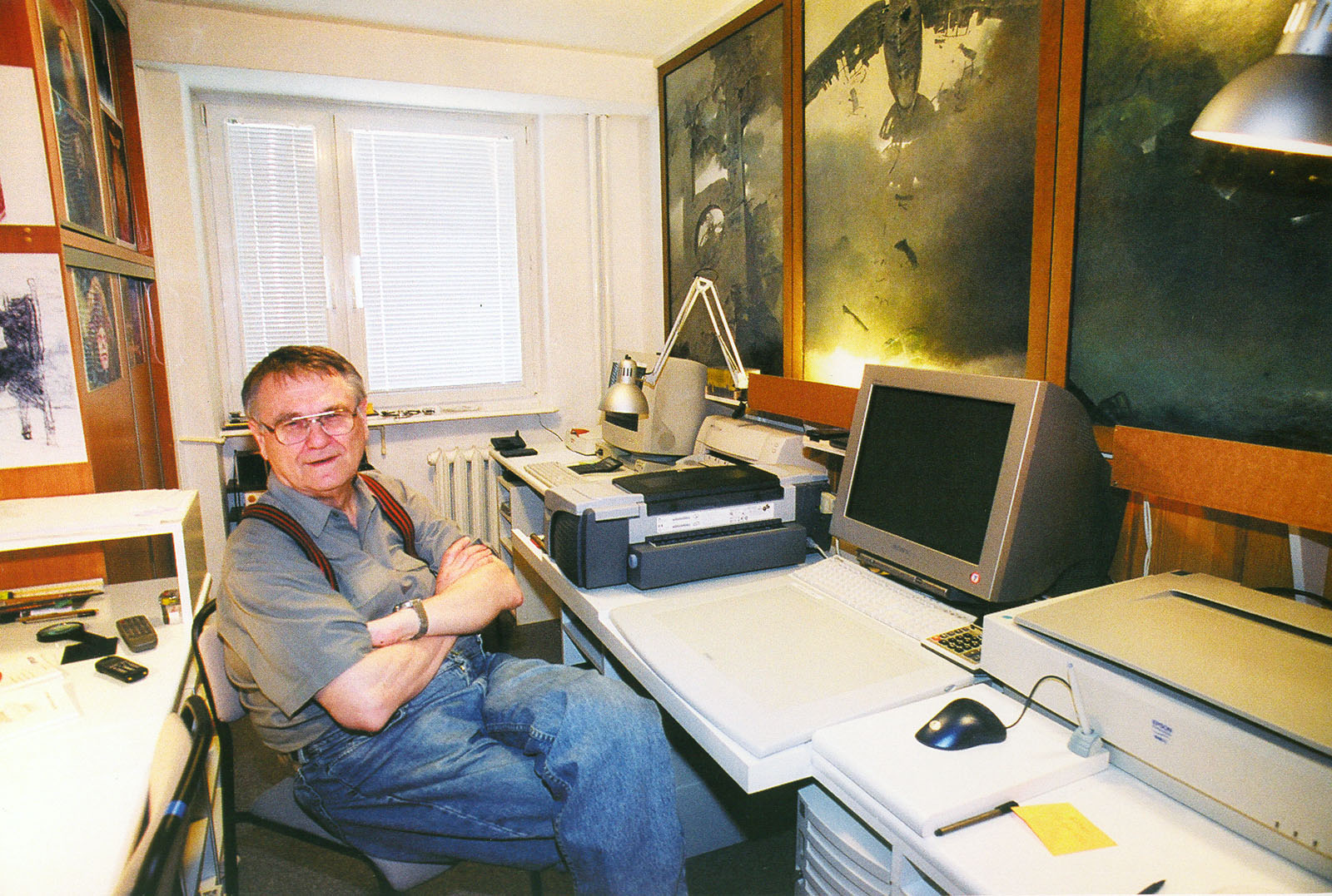 Zdzislaw Beksinski v jeho ateliéru.
