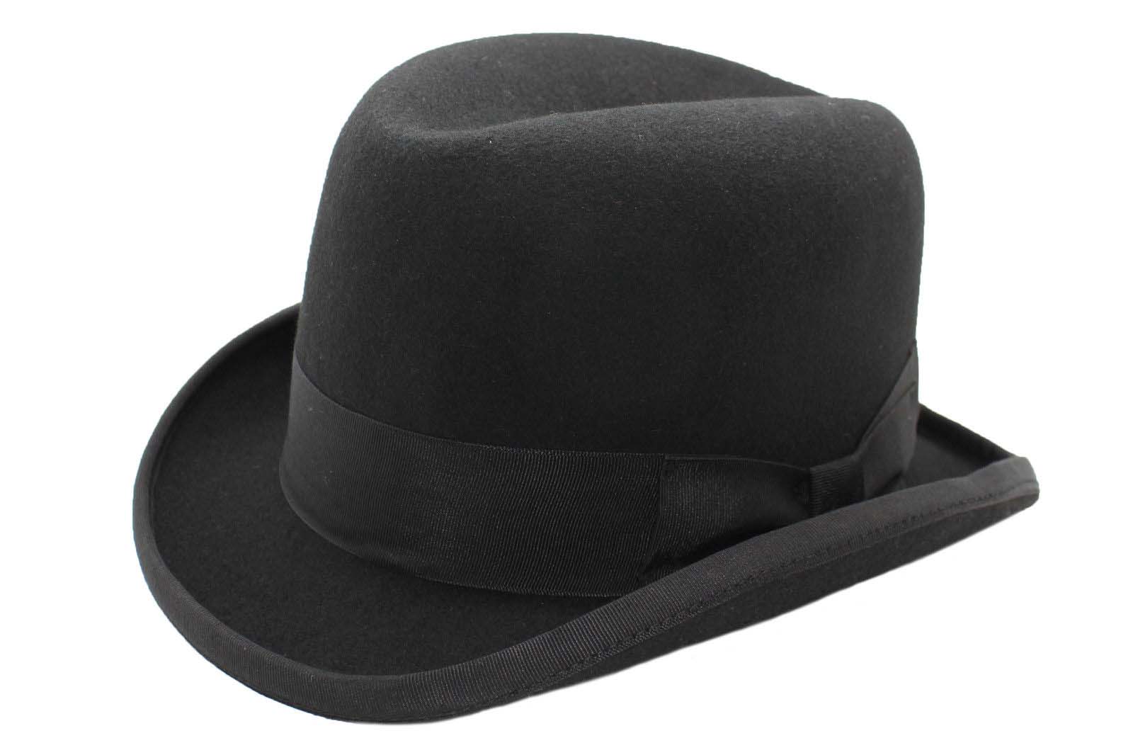 Typický byl pro Churchilla velký hranatý klobouk.
