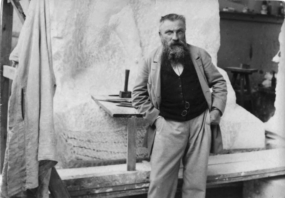 Francouzský sochař Auguste Rodin vychoval několik českých žáků, mezi nimi i Josefa Mařatku.