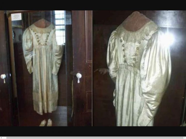 Tyto šaty si chtěla Anna obléct ve svůj svatební den.