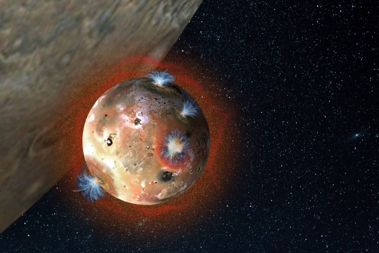 Na Jupiterově měsíci Io se nachází mnoho aktivních sopek.