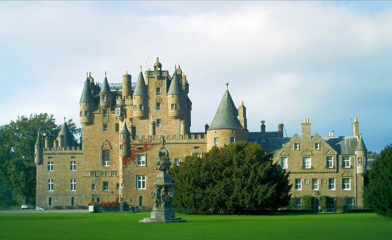 Skotský hrad Glamis.