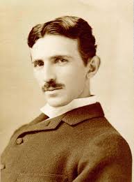 Srbský vědec Nikola Tesla se zabýval přenosem elektrické energie na dálku a jeho výzkum provázela řada nejasností.