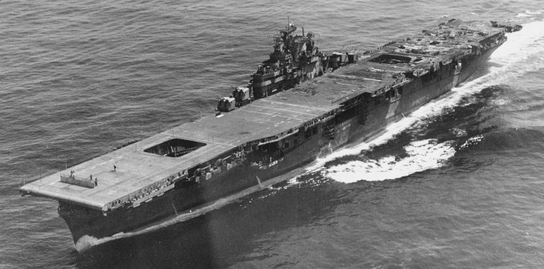 Letadlová loď USS Franklin patří k nejmodernějším plavidlům své doby.