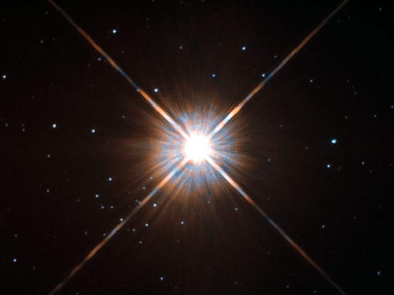 Přicházejí signály ze vzdálené hvězdy Proxima Centauri?
