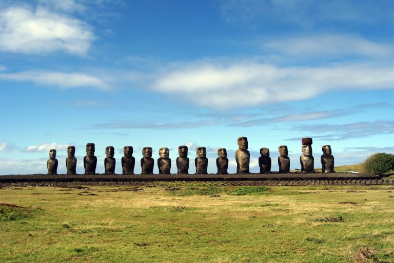 Sochy moai se staly symbolem Velikonočního ostrova.