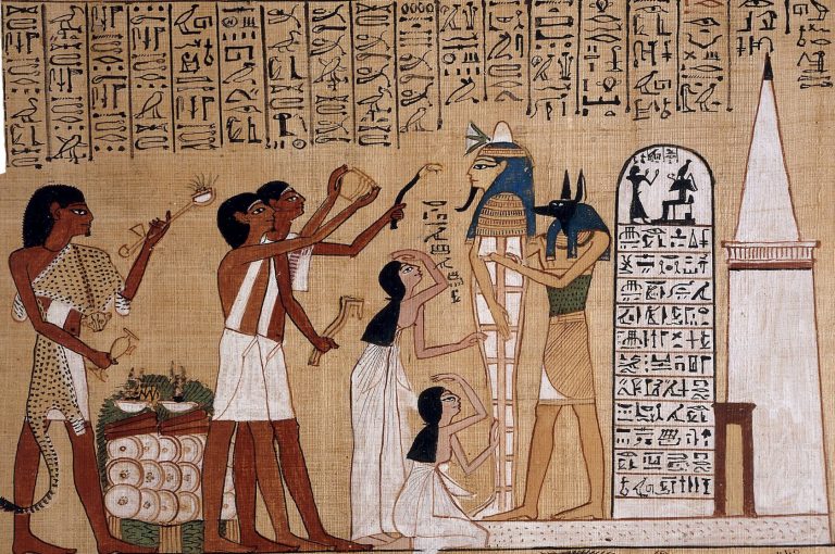 Faraon zemře v pouhých osmnácti letech. Kromě následku smrti ze sněti se hovoří také o královraždě ze strany Haremheba, který usiluje nejen o dvojitou korunu, ale také o krásnou královnu Anchesenpaaton.