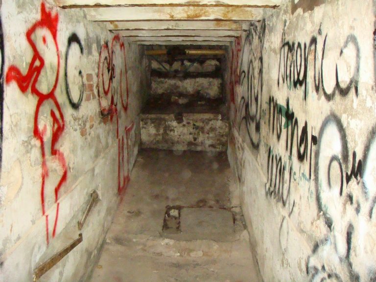 Byl pod nemocnicí Old Candler vybudován tajný tunel?