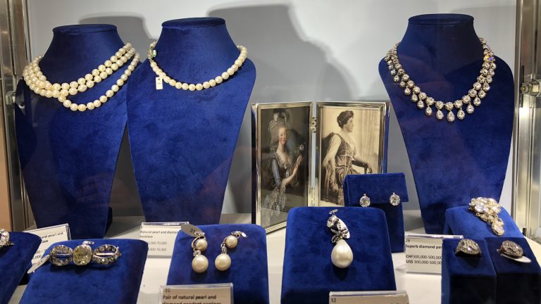 Šperky Marie Antoinetty jsou neoddělitelně spjaty s příčinou francouzské revoluce.