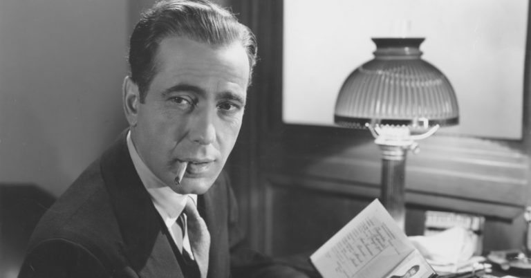 V divadle Peg září po boku budoucího hollywoodského idolu Humphreyho Bogarta.