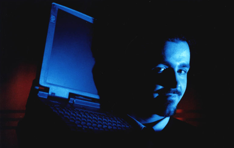 Britský hacker Matthew Bevan pronikl do počítačů letectva