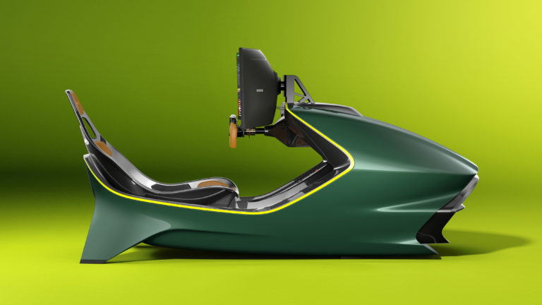 Na výrobě spolupracovala firma Curv Racing Simulators. Kokpit je z karbonu.