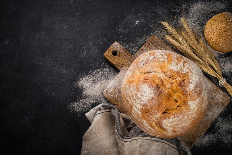 Začali jsme si péct domácí chléb. A chceme poctivou mouku – speciální chlebovou.