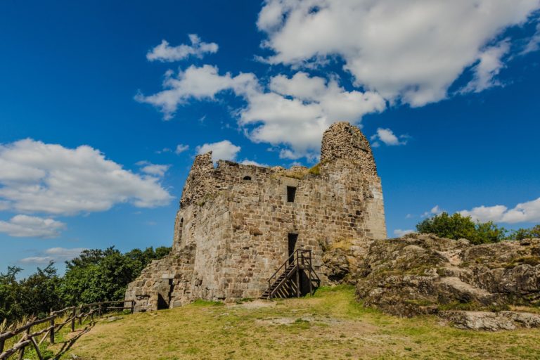 Z Přimdy jsou dnes už ruiny, z dávného královského vězení ale kdysi uvízne i Přemysl Otakar II.