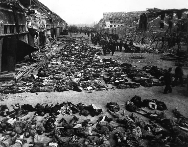 Výsledkem schůzky jsou miliony mrtvých v koncentračních táborech.