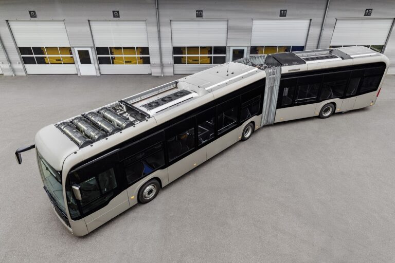Městský vodíkový autobus divize Daimler Buses
