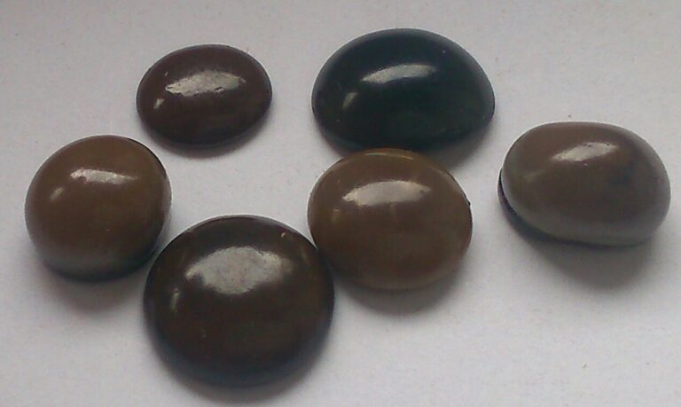 „Kameny“ jsou ruzne barevné, díky tomu má každý z nich odlišné magické využití.
