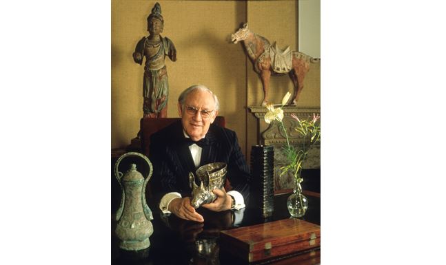 Arthur M. Sackler (1913-1987), americký psychiatr a obchodník, jeden ze zakladatelů kontroverzní farmaceutické dynastie Sacklerů FOTO: Smithsonian's Freer and Sackler Galleries / Creative Commons / CC BY-SA 2.0