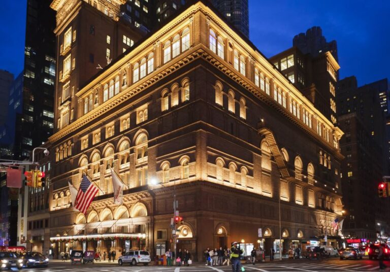 Carnegie Hall je meta, kterou si přeje zdolat každý interpret klasické i populární hudby.