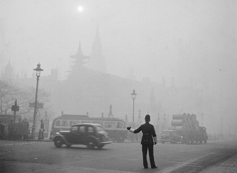 Jedovatý smog se bude držet nad Londýnem čtyři dny.