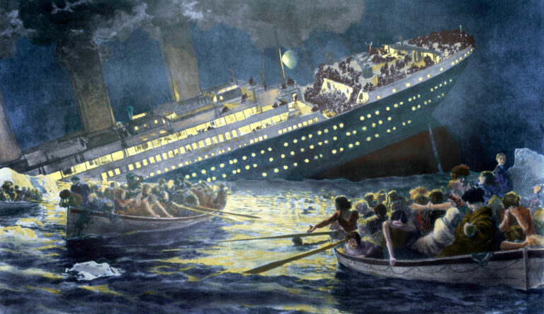 Potopení Titaniku sleduje z první řady člunu.