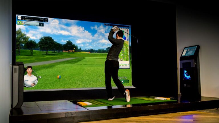 GolfZon 2 Vision disponuje pohyblivou otočnou deskou umožňující 24 různých pozic míčku na ploše.
