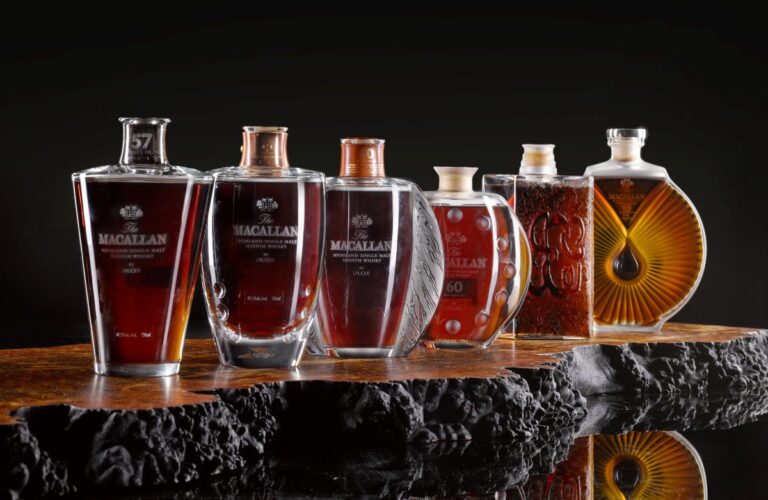 Aukční síni Sotheby’s se unikátní sbírku whisky podařilo prodat za 600 000 dolarů.