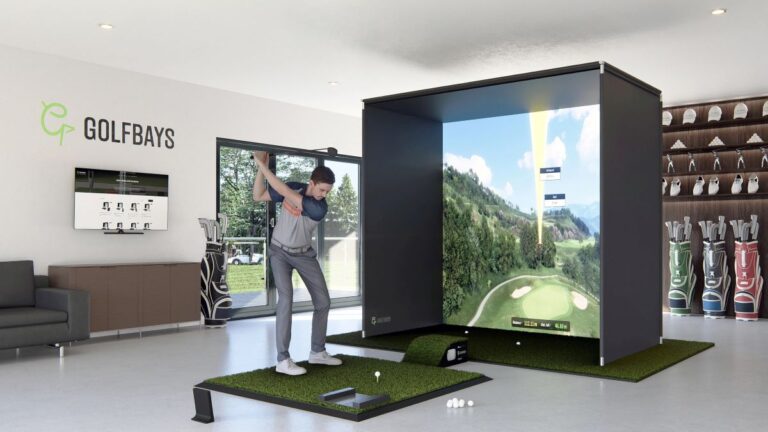 Značka GolfZon vyrábí také kompaktnější řešení golfových simulátorů.