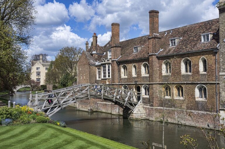 Most v současnosti patří k turistickým lákadlům Cambridge.