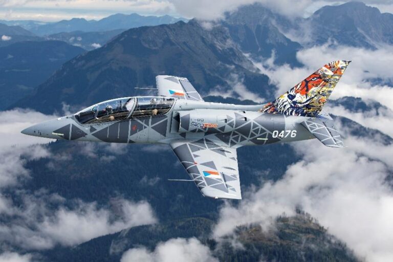 „Česká liška“ vyniká účinností, špičkovou víceúčelovostí a schopností přizpůsobit se rozličným letovým podmínkám. Foto: Aero Vodochody