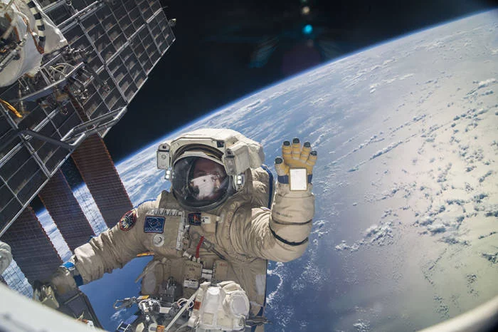 Astronaut na ISS.