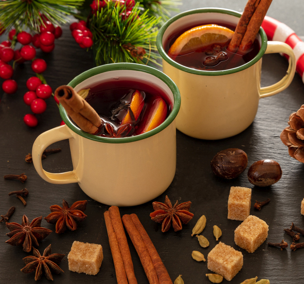 Podávejte ve stylových plechových hrníčcích.