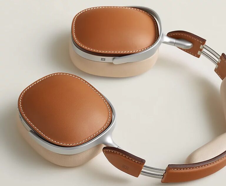 Premiérová sluchátka jsou inspirována ikonickou kabelkou Hermès Kelly.