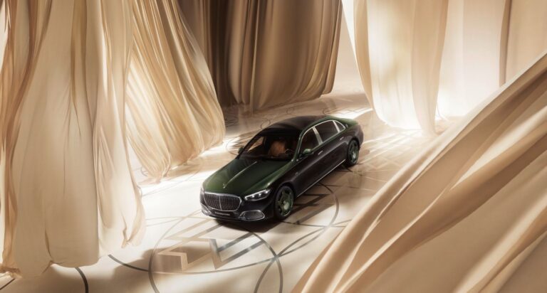 Mercedes-Maybach V12 Edition umí zrychlit na stovku za 4,5 sekundy, a přesto se v něm svět zpomalí na rychlost luxusu.