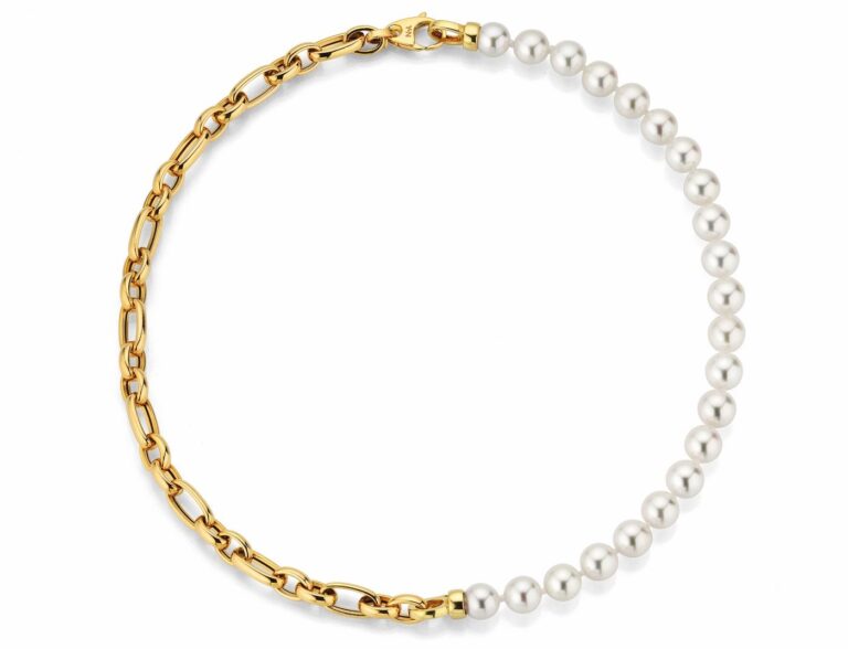 K výrobě výjimečných šperků se používají pouze ty nejkrásnější, ručně vybírané perly.