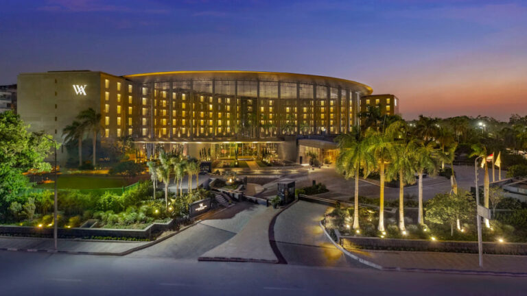 Hilton v roce 2023 otevřel také hotel Waldorf Astoria Cairo Heliopolis následovaný Hilton.