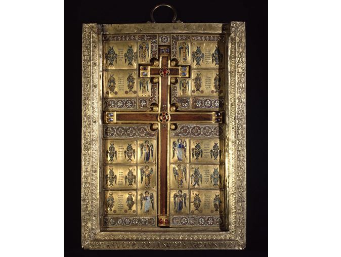 Mnozí věří, že je relikvie navždy ztracena.