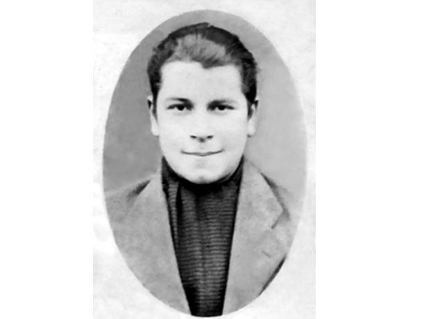První z atentátníků – učeň Alois Bauer. V odboji ho znají pod přezdívkou „Sochor“.